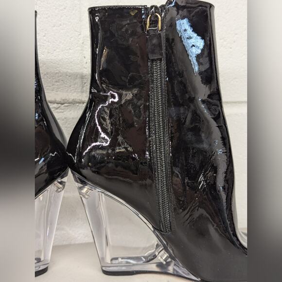 new 5.5 Stuart Weitzman Lucite 105mm Ankle Boots - Black pointed toe clear heel - Picture 8 of 12
